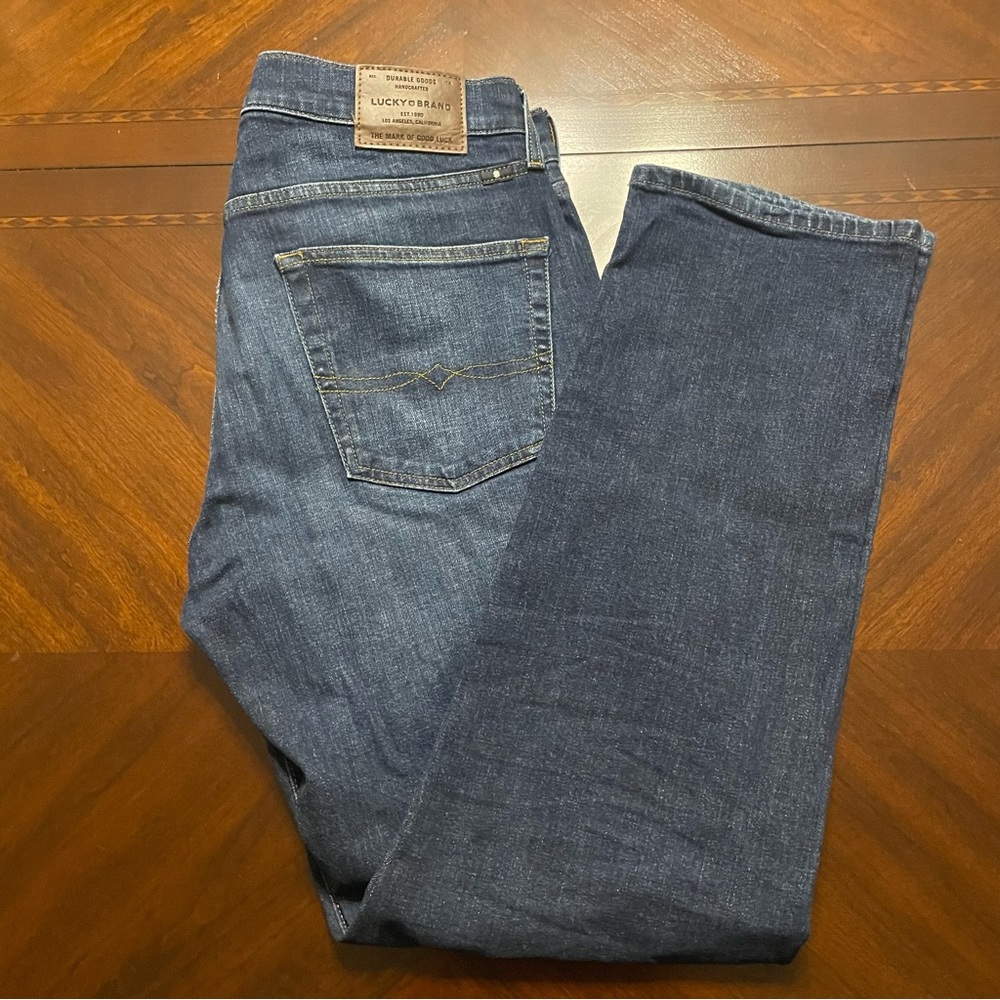 Lucky Brand Mens 221 Straight Jeans